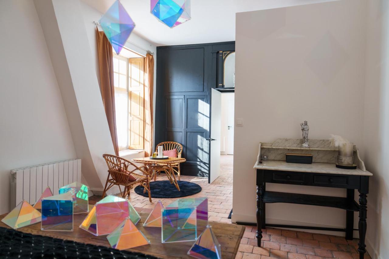 La Loge , Nuit Insolite Au Chateau De Beaugency Exterior photo